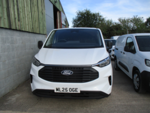 2025 Ford Transit Custom 2.0 Transit Custom V710 Trend Van 300 L1 2.0l Ecoblue 110ps Fwd 6 Speed Manual in White — image 2