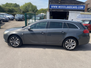 2013 Vauxhall Insignia 2.0 Cdti Ecoflex Sri Nav Estate * Service History * Sat Nav * Last Owner 5 Years * Privacy Glass * in Grey — image 4