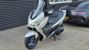2023 Suzuki Burgman 400 400 CVT Euro 5 in Silver — image 6