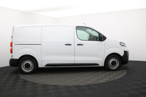 2022 Vauxhall Vivaro 1.5 Turbo D 2900 Dynamic Panel Van 6dr Diesel Manual L1 H1 Euro 6 (s/s) (100 Ps) in White — image 2