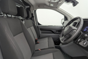 2022 Vauxhall Vivaro 1.5 Turbo D 2900 Dynamic Panel Van 6dr Diesel Manual L1 H1 Euro 6 (s/s) (100 Ps) in White — image 3