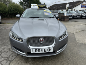 2014 Jaguar Xf 2.2 D Luxury in Grey — image 4