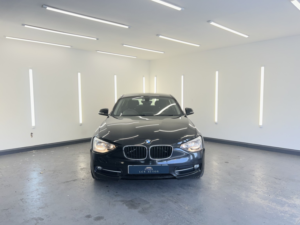 2013 BMW 1 Series 2.0 118d Sport 5-Door in Black — image 4