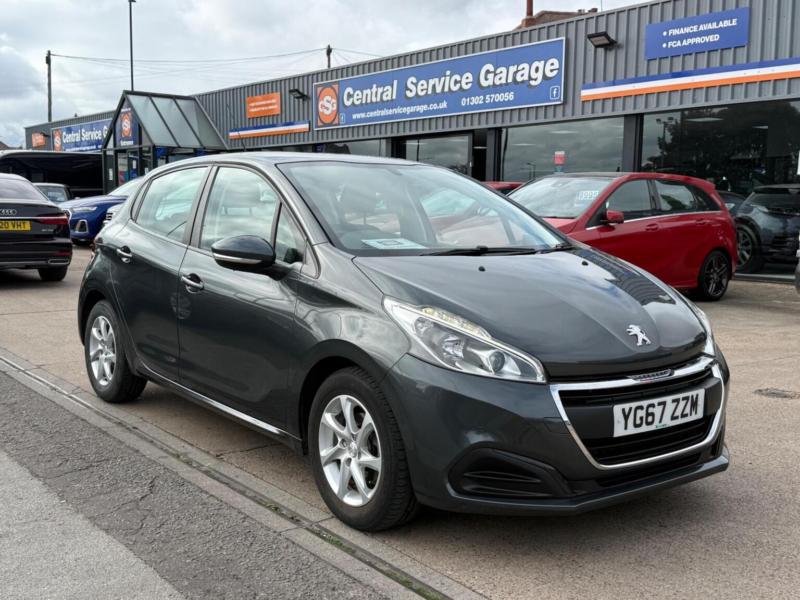 2017 Peugeot 208 1.2 Puretech Active Euro 6 5dr in Grey — image 1