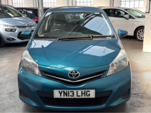 2013 Toyota Yaris 1.4 D-4d Tr Euro 5 5dr — image 2