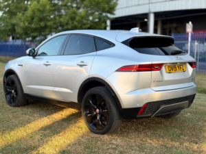 2019 Jaguar E-Pace 2.0 D180 Hse Auto AWD Euro 6 (s/s) 5dr in Silver — image 3