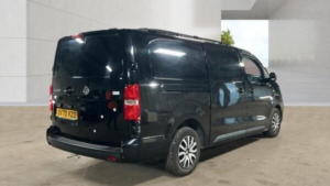 2020 Vauxhall Vivaro 2.0 Turbo D 3100 Sportive L2 H1 Euro 6 (s/s) 5dr in Black — image 6