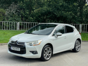 2013 Citroen Ds4 1.6 E-Hdi Airdream Dstyle Egs6 Euro 5 (s/s) 5dr in White — image 3