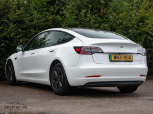 2021 Tesla Model 3 (dual Motor) Long Range Auto 4wde 4dr in White — image 5