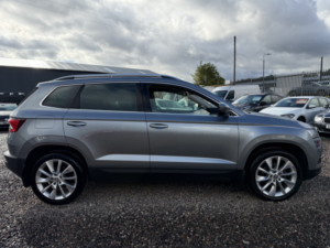 2019 Skoda Karoq 1.6 Tdi Se L in Grey — image 5