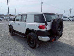 2012 Toyota Fj Cruiser 4.0 V6 4WD 5dr in White — image 3
