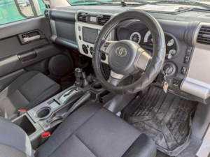 2012 Toyota Fj Cruiser 4.0 V6 4WD 5dr in White — image 5