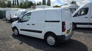 2014 Peugeot Partner 1.6 Hdi 850 S in White — image 5