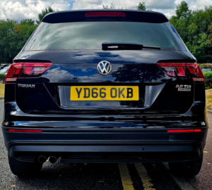 2016 Volkswagen Tiguan 2.0 Tdi Bluemotion Tech Se Navigation SUV 5dr Diesel Manual 4motion Euro 6 (s/s) (150 Ps) in Black — image 6
