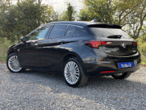 2016 Vauxhall Astra 1.4 I Turbo Elite Nav in Black — image 6