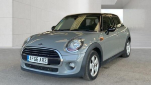 2016 MINI Hatch 1.5 Cooper Euro 6 (s/s) 5dr in Grey — image 4