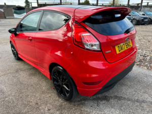 2017 Ford Fiesta 1.0 T Ecoboost St-Line in Red — image 5