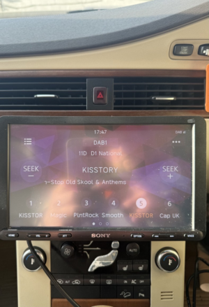 2008 Volvo Xc70 2.4 D5 Se Lux in Grey — image 6