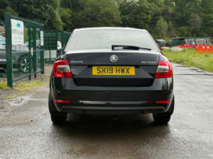 2019 Skoda Octavia 1.0 Tsi Gpf Se Hatchback 5dr Petrol Manual Euro 6 (s/s) (115 Ps) in Black — image 6