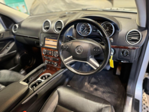 2011 Mercedes-Benz Gl Class 3.0 Gl350 Cdi V6 Blueefficiency G-Tronic 4WD Euro 5 5dr in Silver — image 2