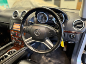 2011 Mercedes-Benz Gl Class 3.0 Gl350 Cdi V6 Blueefficiency G-Tronic 4WD Euro 5 5dr in Silver — image 3