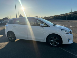 2014 Toyota Verso 1.6 D-4d Trend Euro 5 (s/s) 5dr in White — image 6
