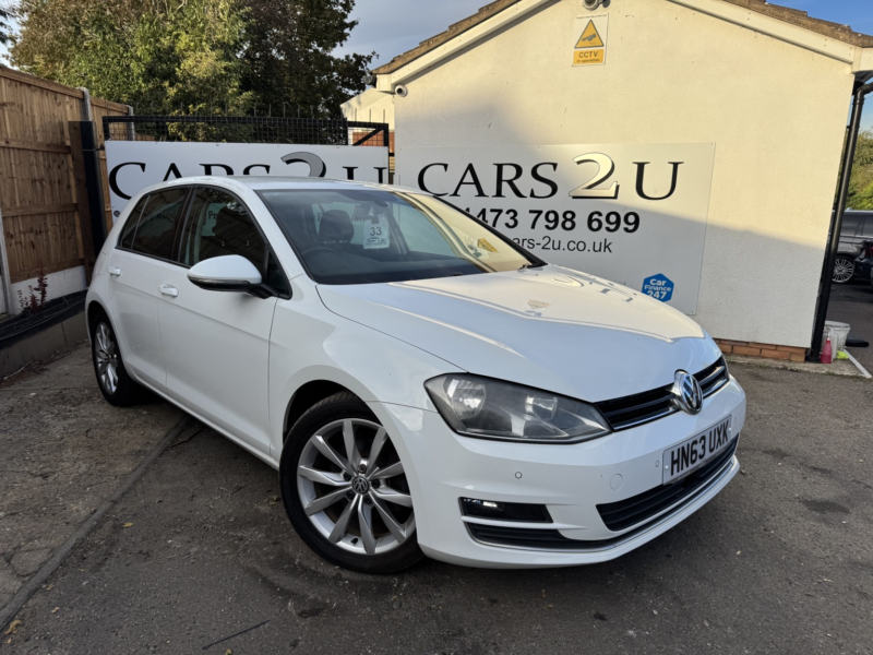 2013 Volkswagen Golf 2.0 Tdi Bluemotion Tech Gt in White — image 1