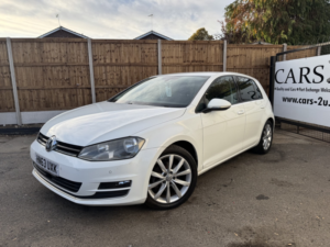 2013 Volkswagen Golf 2.0 Tdi Bluemotion Tech Gt in White — image 5