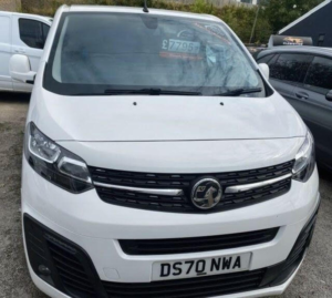 2020 Vauxhall Vivaro 1.5 Turbo D 2900 Sportive L2 H1 Euro 6 (s/s) 5dr in White — image 5