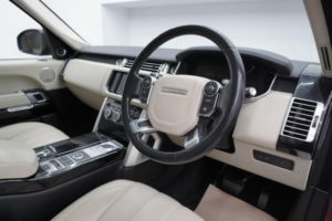 2016 Land Rover Range Rover 3.0 Td V6 Vogue Se Auto 4WD Euro 6 (s/s) 5dr in Red — image 2