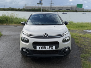 2018 Citroen C3 1.2 Puretech Flair Hatchback 5dr Petrol Manual Euro 6 (s/s) (110 Ps) in Multicolour — image 2
