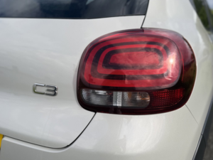 2018 Citroen C3 1.2 Puretech Flair Hatchback 5dr Petrol Manual Euro 6 (s/s) (110 Ps) in Multicolour — image 6