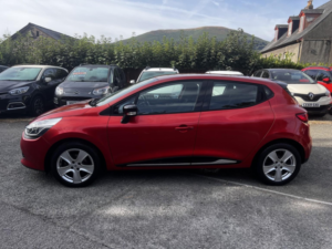 2016 Renault Clio 1.2 Dynamique Nav 1.2 16v 75 in Red — image 3