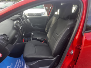 2016 Renault Clio 1.2 Dynamique Nav 1.2 16v 75 in Red — image 4