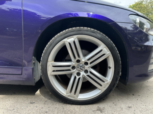 2015 Volkswagen Scirocco 2.0 Tdi Bluemotion Tech R-Line in Purple — image 4