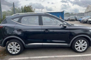 2018 MG MG Zs 1.5 Vti-Tech Exclusive Euro 6 (s/s) 5dr in Red — image 4