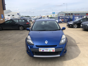 2011 Renault Clio 1.2 Dynamique Tomtom in Blue — image 2