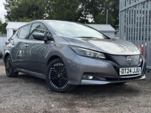 2024 Nissan Leaf 39kwh N-Connecta Auto 5dr in Grey — image 2