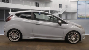 2016 Ford Fiesta 1.6t Ecoboost St-200 Euro 6 3dr in Grey — image 2