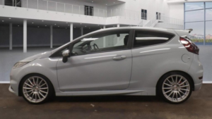 2016 Ford Fiesta 1.6t Ecoboost St-200 Euro 6 3dr in Grey — image 5