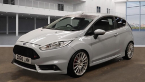 2016 Ford Fiesta 1.6t Ecoboost St-200 Euro 6 3dr in Grey — image 6