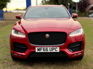 2016 Jaguar F-Pace 2.0 D180 R-Sport Auto AWD Euro 6 (s/s) 5dr in Red — image 5