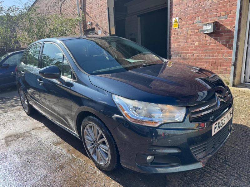 2013 Citroen C4 1.6 Vti Vtr+ Auto Euro 5 5dr in Blue — image 1