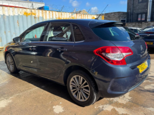 2013 Citroen C4 1.6 Vti Vtr+ Auto Euro 5 5dr in Blue — image 2