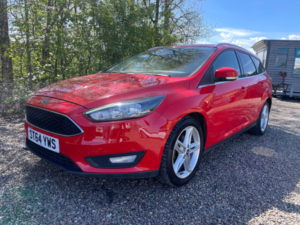 2015 Ford Focus 1.0t Ecoboost Zetec Estate 5dr Petrol Manual Euro 6 (s/s) (100 Ps) in Red — image 2