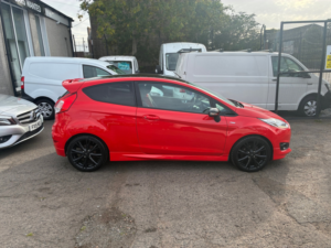 2016 Ford Fiesta 1.0t Ecoboost St-Line Hatchback 3dr Petrol Manual Euro 6 (s/s) (140 Ps) in Red — image 2