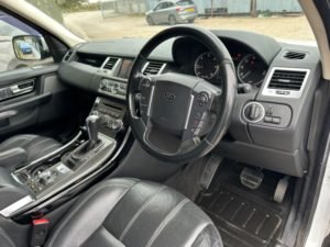 2011 Land Rover Range Rover Sport 3.0 Td V6 Hse in White — image 5