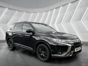 2019 Mitsubishi Outlander 2.0 Mivec Black CVT 4WD Euro 6 (s/s) 5dr in Black — image 5