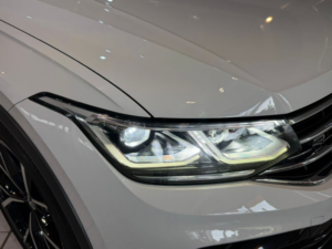 2021 Volkswagen Tiguan 2.0 Tsi R in White — image 3