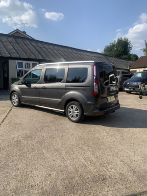 2019 Ford Grand Tourneo Connect 1.5 Ecoblue Titanium in Grey — image 4